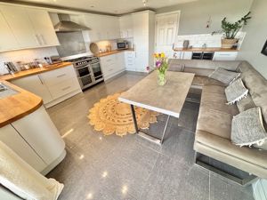 Kitchen/diner- click for photo gallery